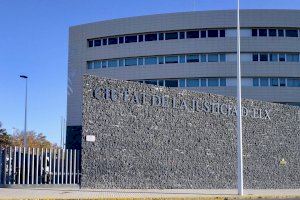 A judici nou membres d'una organització criminal dedicada a vendre droga a Oriola