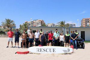 El Ayuntamiento de Sagunto realiza un simulacro de salvamento en la playa de Puerto de Sagunto - (foto 11) El Ayuntamiento de Sagunto realiza un simulacro de salvamento en la playa de Puerto de Sagunto - (foto 11)