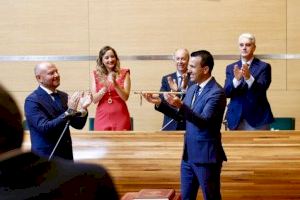 Ple d'infart i amb sorpresa final: El PP arrabassa la Diputació de València a l'esquerra - (foto 2) Ple d'infart i amb sorpresa final: El PP arrabassa la Diputació de València a l'esquerra - (foto 2)