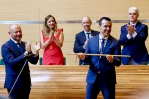 Ple d'infart i amb sorpresa final: El PP arrabassa la Diputació de València a l'esquerra Ple d'infart i amb sorpresa final: El PP arrabassa la Diputació de València a l'esquerra