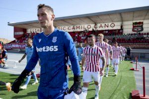 El Stoke City empató 1-1 con el Levante en el Estadi Olímpic de La Nucía