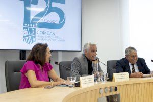 El doctor Carlos Vilar tomó posesión de la presidencia del Colegio de Médicos de Castellón El doctor Carlos Vilar tomó posesión de la presidencia del Colegio de Médicos de Castellón