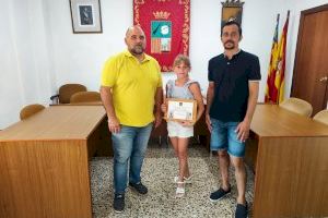 El Ayuntamiento de Tales homenajea a Daniela Villar Ramos, subcampeona de España de gimnasia artística El Ayuntamiento de Tales homenajea a Daniela Villar Ramos, subcampeona de España de gimnasia artística