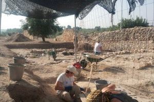 Las excavaciones en la ciudad visigoda de València la Vella sacan a la luz un taller propio de fabricación de monedas en Riba-roja de Túria - (foto 6)