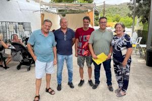Paco Cabañero estudiarà la recuperació de la Línia 7 d'autobús per a atendre la demanda comuna de tres urbanitzacions de muntanya