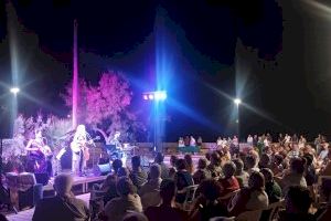 Almenara cierra con éxito una nueva edición del ciclo “Música a la Fresca” con conciertos en el paseo marítimo de Almenara - (foto 3)