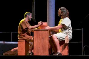 Pilar de la Horadada nos acerca a su pasado por medio de la representación músico-teatral “Silvano el Alfarero de Thiar”. - (foto 2)