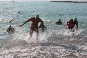 Más de 150 nadadores participan en la XII Travesía playa Casablanca de Almenara - (foto 15) Más de 150 nadadores participan en la XII Travesía playa Casablanca de Almenara - (foto 15)