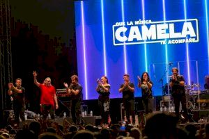 Cientos de personas se quedan en la puerta sin poder ver a Camela en Calp - (foto 2)