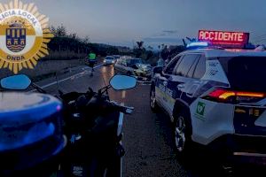 Un herido al estrellarse dos vehículos en Onda - (foto 2) Un herido al estrellarse dos vehículos en Onda - (foto 2)