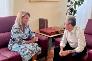 Susana Camarero garanteix “màxima transparència i una línia de relació institucional més fluida” amb el Síndic de Greuges Susana Camarero garanteix “màxima transparència i una línia de relació institucional més fluida” amb el Síndic de Greuges