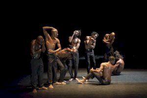 El batec rítmic d'Àfrica ressona a Sagunt amb ‘Omma’ de Josef Nadj