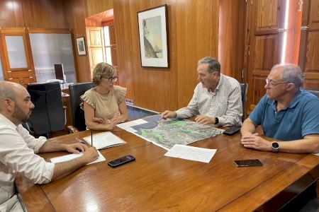 Reunió amb el secretari autonòmic d'Infraestructures i Transport, Vicente Dómine