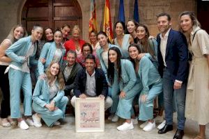 Carlos Mazón destaca la “cultura del esfuerzo” de la selección española de Gimnasia Rítmica y su ejemplo para el deporte base - (foto 4)
