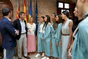 Carlos Mazón destaca la “cultura del esfuerzo” de la selección española de Gimnasia Rítmica y su ejemplo para el deporte base - (foto 3)