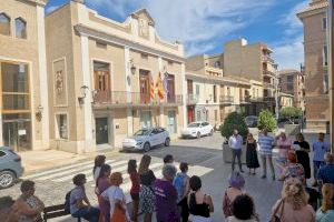Alboraia diu basta a la violència de gènere amb una concentració contra el crim masclista de Raquel Lorente a Alzira