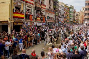 Un xicotet incident protagonitza la ràpida segona Entrada de Bous i Cavalls de Sogorb