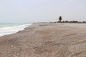 Sagunto prohíbe el baño en una de sus playas por presencia de bacterias fecales