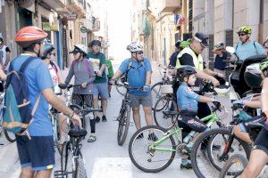 La vuelta ciclocultural permite visitar el litoral de Burriana y su patrimonio sobre dos ruedas
