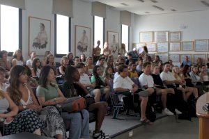 La Facultat de Ciències Econòmiques i Empresarials de la UA rep 190 estudiants de programes de mobilitat - (foto 2)