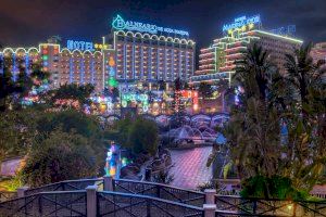 Marina d’Or da la sorpresa: cancela las reservas y cierra todos los hoteles
