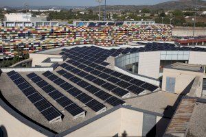 L'UJI tanca l'estiu amb el menor consum energètic dels últims 20 anys malgrat créixer un 42% la superfície construïda al campus