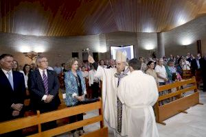 Monseñor Benavent celebra la misa solemne del 50 aniversario de la parroquia Nuestra Señora del Buen Consejo de Torrent - (foto 2)