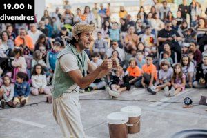 Ameba Teatre aterriza en el barrio Escalante con ¡Cataplúm!, un espectáculo antibelicista en plena calle