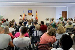 El Centro de Mayores de Sant Joan acoge la jornada divulgativa ‘Cuidados en comunidad’ con motivo del Día de la Salud Mental - (foto 2) El Centro de Mayores de Sant Joan acoge la jornada divulgativa ‘Cuidados en comunidad’ con motivo del Día de la Salud Mental - (foto 2)