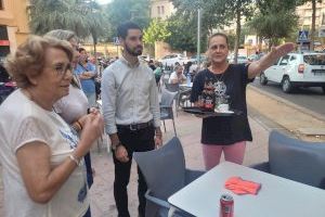 Medio Ambiente se reúne con vecinos de la plaza Juan XXIII para consensuar soluciones al problema del arbolado Medio Ambiente se reúne con vecinos de la plaza Juan XXIII para consensuar soluciones al problema del arbolado