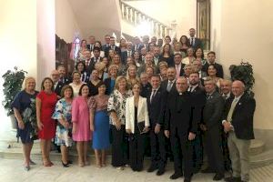 L'Ajuntament de Castelló recupera el canvi de la Junta de Govern de la Real Confraria del Lledó en el saló de plens del consistori L'Ajuntament de Castelló recupera el canvi de la Junta de Govern de la Real Confraria del Lledó en el saló de plens del consistori