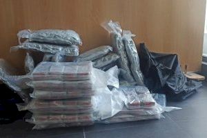 Detinguts a Alacant tres conductors d'autobús amb destinació a Romania que portaven 56 quilos de droga - (foto 3) Detinguts a Alacant tres conductors d'autobús amb destinació a Romania que portaven 56 quilos de droga - (foto 3)