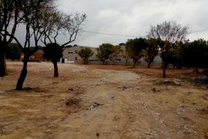 El Ayuntamiento habilitará provisionalmente el solar del CEEP Gargasindi como  aparcamiento público - (foto 2)