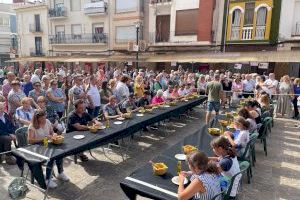La IX Fira de la Tomata de Penjar de Alcalà de Xivert se cierra con éxito de venta de producto y asistencia