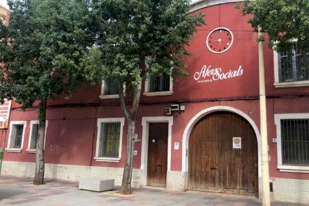 Manises activa un pla de xoc per a reduir el temps d'espera de les ajudes a la dependència