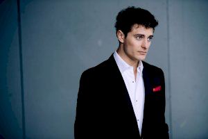 Les Arts abre sus ‘Grans Veus’ con el contratenor Jakub Józef Orliński, considerado el gran fenómeno actual de la música barroca