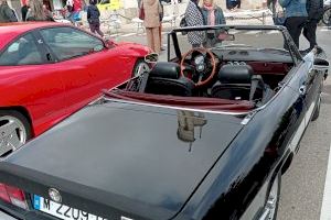 Requena reúne a más de 120 coches históricos - (foto 2)