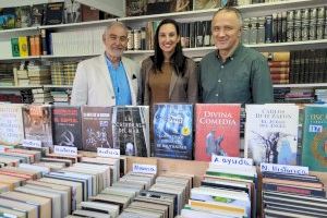 María España: “La Feria del Libro Antiguo es una cita obligada para los amantes de los libros, un verdadero paraíso terrenal de las letras” María España: “La Feria del Libro Antiguo es una cita obligada para los amantes de los libros, un verdadero paraíso terrenal de las letras”