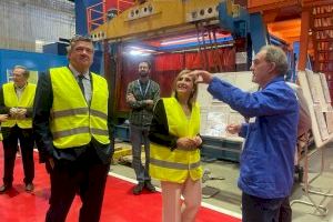 Pradas destaca que la indústria de la Comunitat Valenciana és referent a Europa en la construcció de trens i material ferroviari
