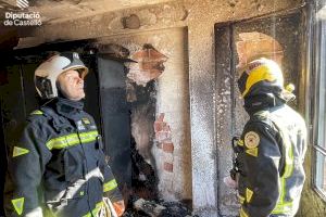 Un incendi en un edifici de Vila-real obliga a desallotjar els veïns sense causar ferits - (foto 2)