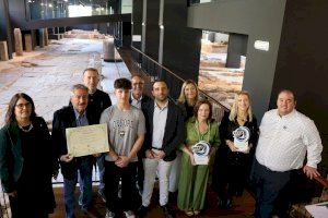 L'Ajuntament de Sagunt rep les persones i entitats guardonades en els Premios Mundo Clásico