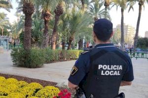 Tío y sobrino, menor de edad, detenidos por robar un móvil a un compañero de instituto en Elche Tío y sobrino, menor de edad, detenidos por robar un móvil a un compañero de instituto en Elche