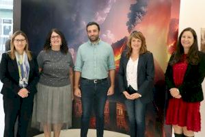 La Universidad de Valencia y el Ayuntamiento de Sagunto han inaugurado la VII edición de la Universidad de Otoño en el Centro Mario Monreal - (foto 2)