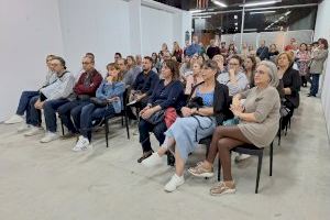 El Ayuntamiento comunica a comerciantes y hosteleros la propuesta de trasladar la campaña de Bonos Raspeig a la primavera de 2024 El Ayuntamiento comunica a comerciantes y hosteleros la propuesta de trasladar la campaña de Bonos Raspeig a la primavera de 2024