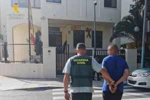 Detenido un conocido ladrón que robaba en infinidad de garajes y trasteros de Calpe - (foto 2) Detenido un conocido ladrón que robaba en infinidad de garajes y trasteros de Calpe - (foto 2)