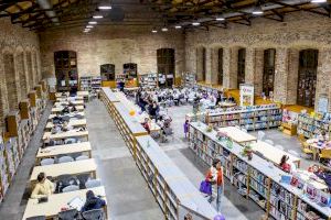 València amplia els fons de les biblioteques amb vora 250.000 euros, la major inversió des de 2015 València amplia els fons de les biblioteques amb vora 250.000 euros, la major inversió des de 2015