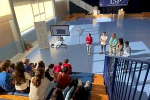 El Ayuntamiento de Peñíscola lleva las claves de la información meteorologica a las aulas