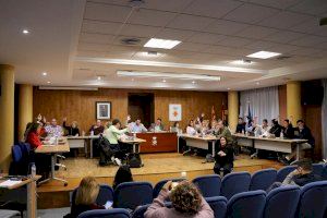 L'Ajuntament de Sagunt aprova instar a la Generalitat a mantindre vigents els acords d'acció concertada en matèria de serveis socials - (foto 2)