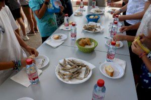 Gran èxit en la campanya escolar de visita a la llotja 2023 “Peix del Grau” - (foto 3) Gran èxit en la campanya escolar de visita a la llotja 2023 “Peix del Grau” - (foto 3)