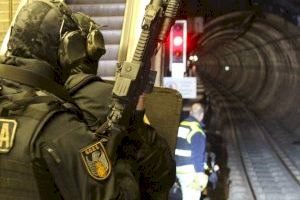¿Por qué había policías armados en una estación de metro de Valencia esta mañana? ¿Por qué había policías armados en una estación de metro de Valencia esta mañana?
